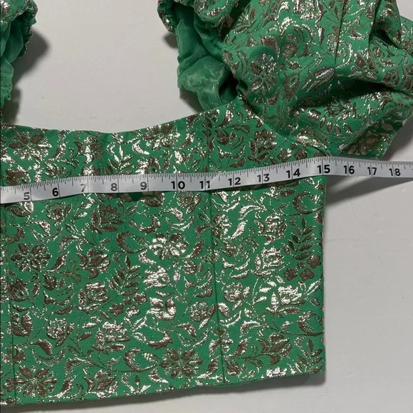 Alice + Olivia “Joslyn” Cropped Metallic Green and Gold Brocade/Jacquard Blouse - Picture 12 of 16